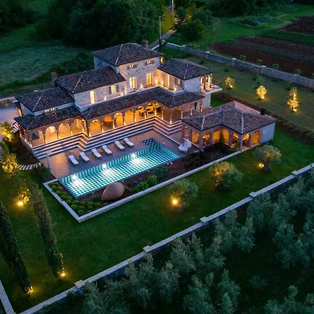Luxurioese Don Giordano Im Toskanischen Stil Mit Pool, Weinbergblick Und Olivenhainen In Istrien *