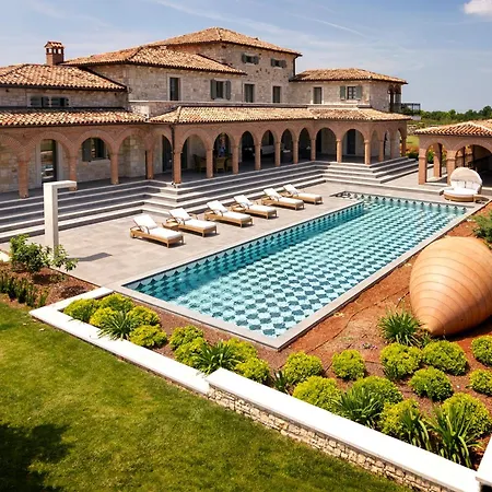 Luxurioese Don Giordano Im Toskanischen Stil Mit Pool, Weinbergblick Und Olivenhainen In Istrien Willa