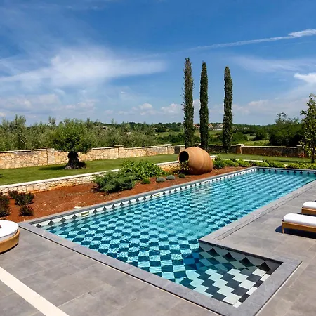 Luxurioese Don Giordano Im Toskanischen Stil Mit Pool, Weinbergblick Und Olivenhainen In Istrien * Ferenci