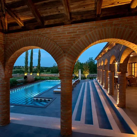 Luxurioese Don Giordano Im Toskanischen Stil Mit Pool, Weinbergblick Und Olivenhainen In Istrien * Ferenci