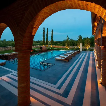 Luxurioese Don Giordano Im Toskanischen Stil Mit Pool, Weinbergblick Und Olivenhainen In Istrien * Ferenci