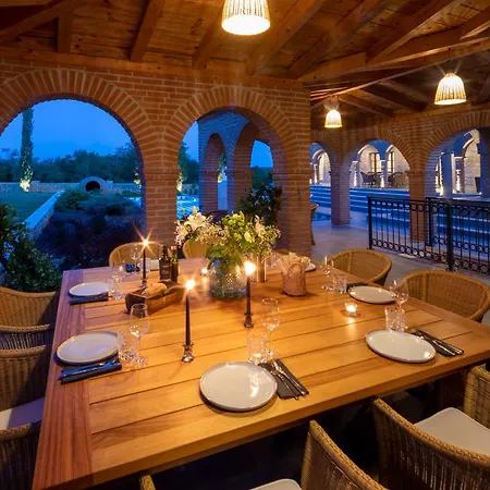 Luxurioese Don Giordano Im Toskanischen Stil Mit Pool, Weinbergblick Und Olivenhainen In Istrien Willa