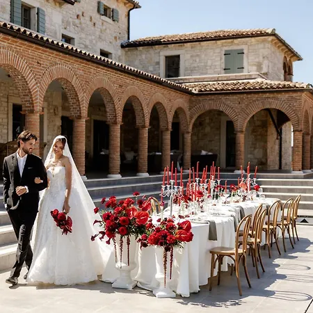 Willa Luxurioese Don Giordano Im Toskanischen Stil Mit Pool, Weinbergblick Und Olivenhainen In Istrien Ferenci
